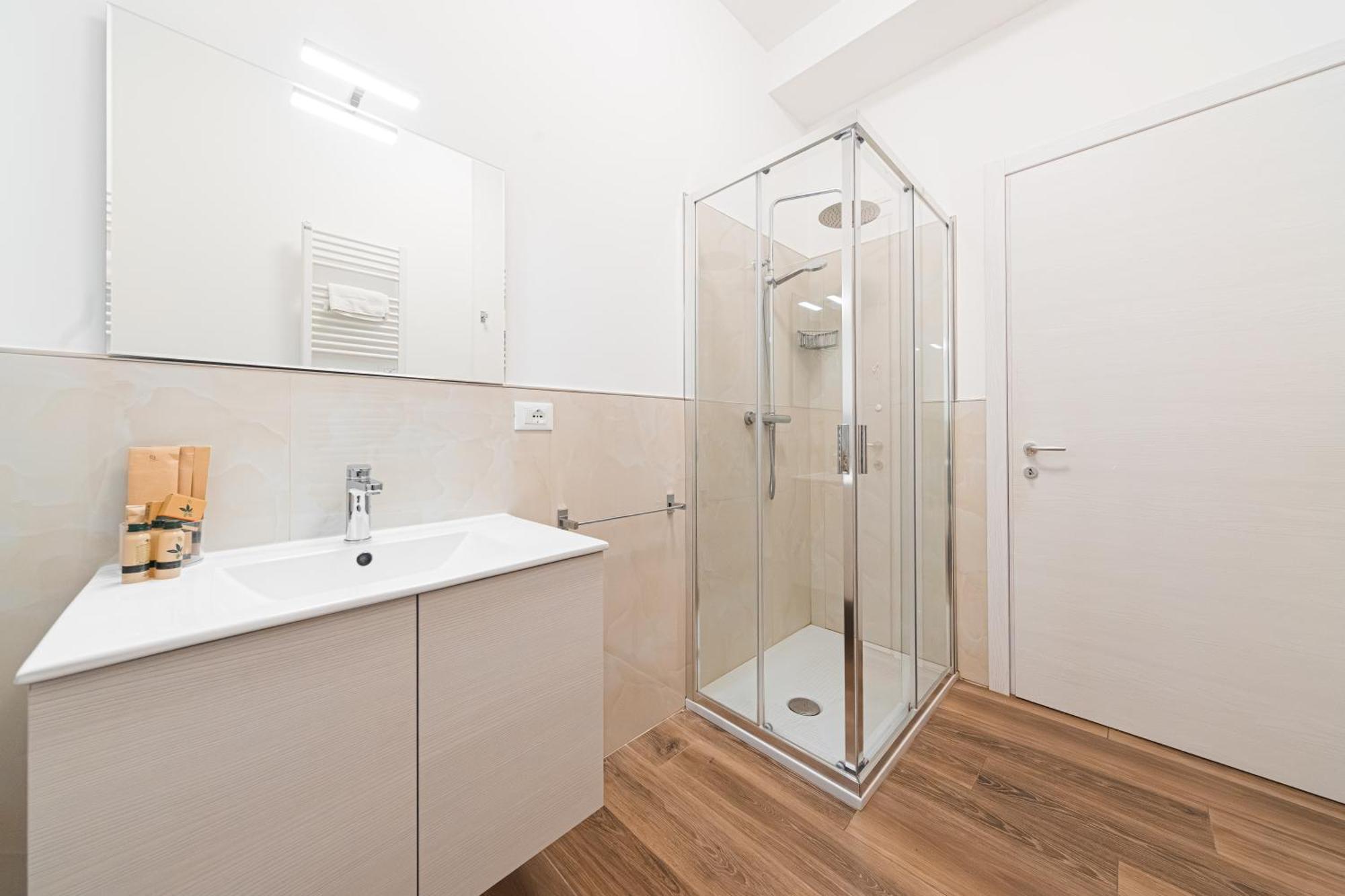 New - Venturini Suites In Bologna Centre מראה חיצוני תמונה