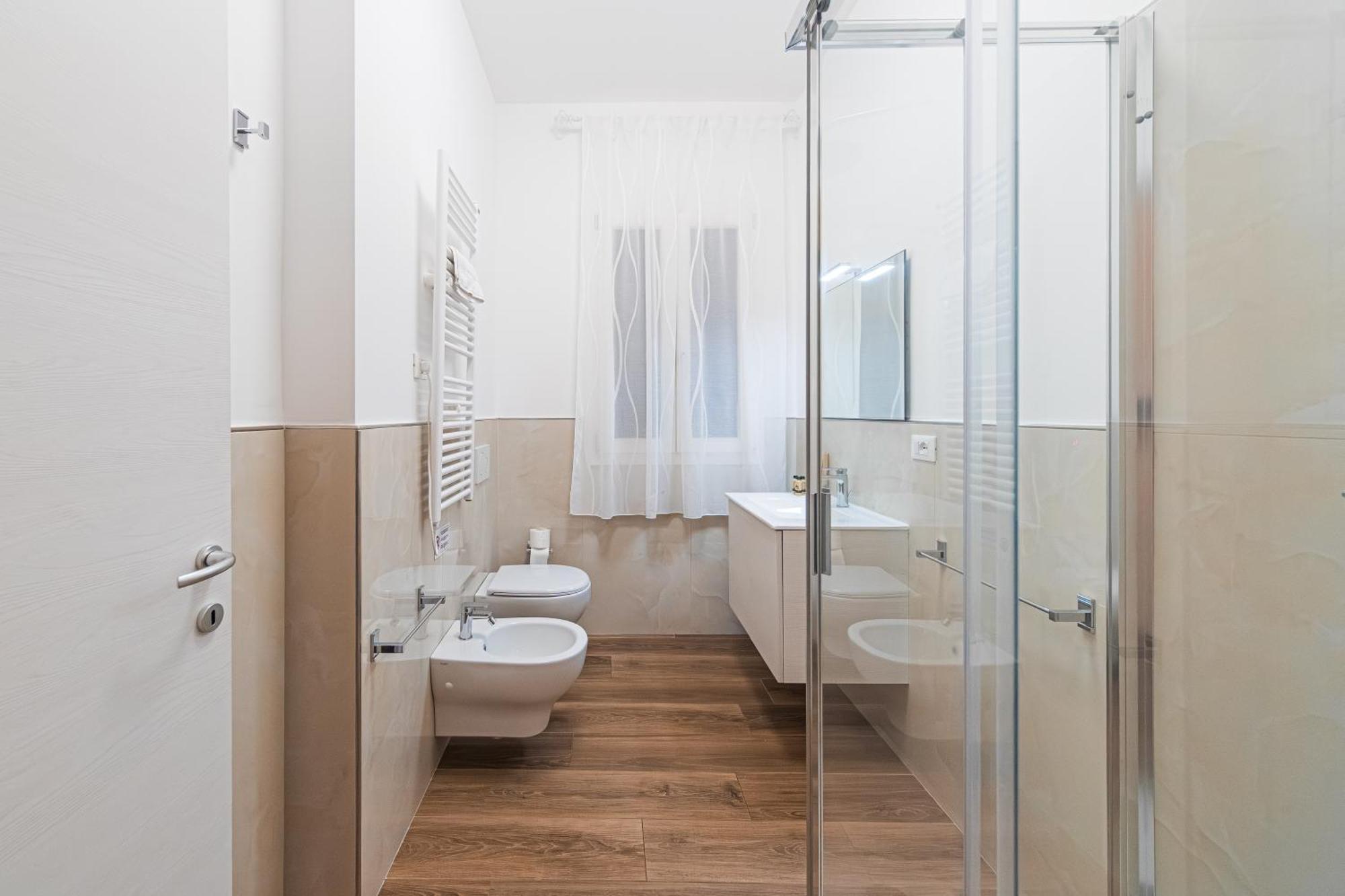 New - Venturini Suites In Bologna Centre מראה חיצוני תמונה