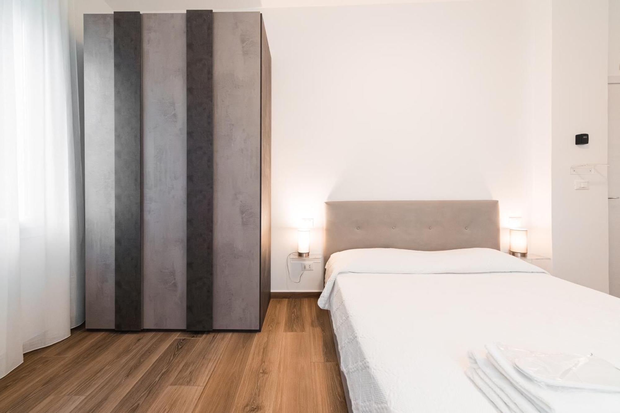 New - Venturini Suites In Bologna Centre מראה חיצוני תמונה